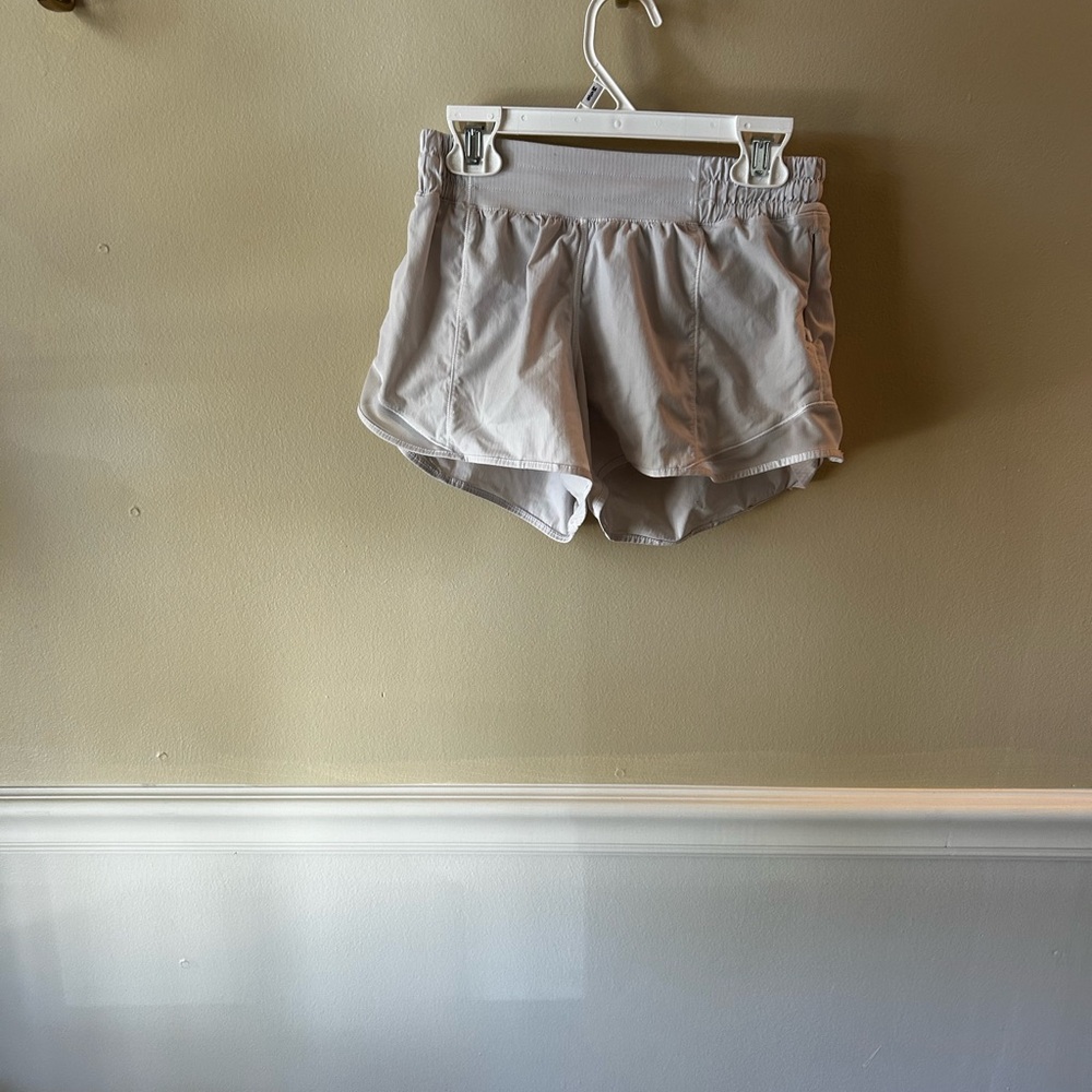 Lululemon Athletica Women's Athletic Shorts in Light Gray